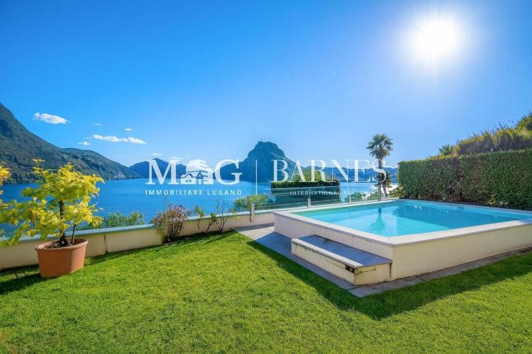 Lugano, Castagnola : Appartement avec vue sur le lac, avec piscine et jardin