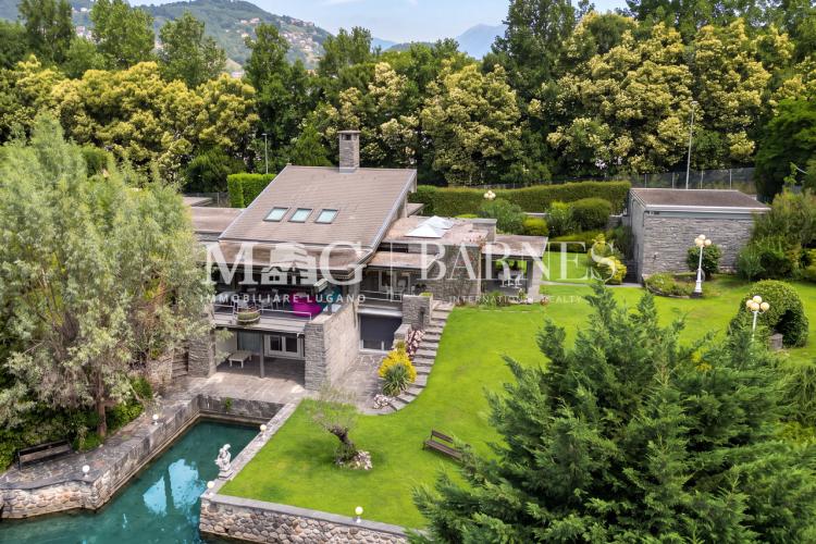 Lugano : Prestigieuse villa située directement au bord du lac