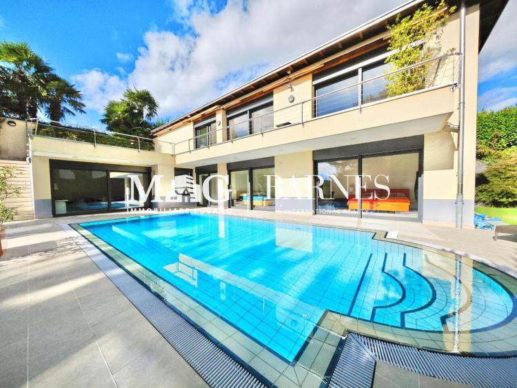 Lugano : Elégante villa avec piscine et jardin