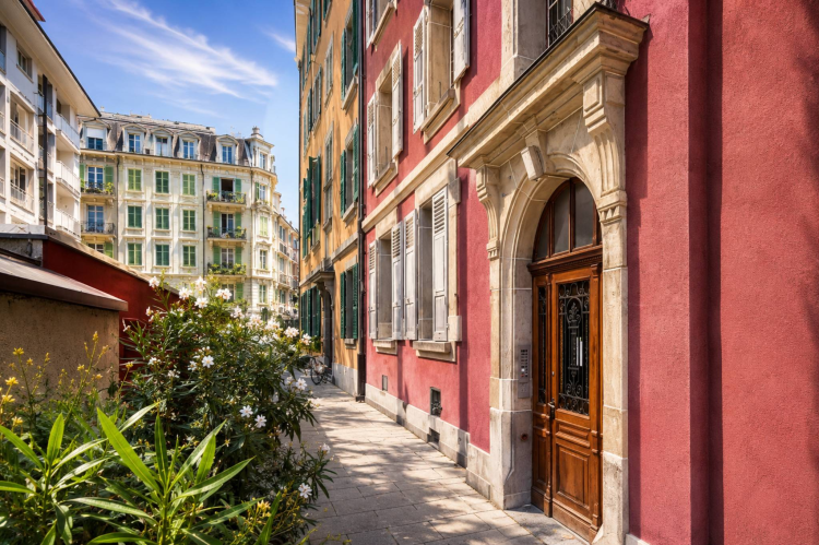 RARE SUR LE MARCHÉ Appartement d'époque - hyper centre