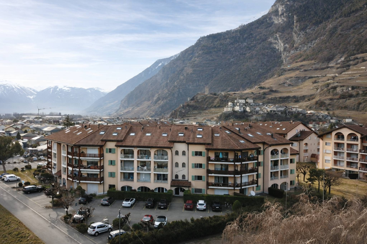 Exklusiv – Maisonette-Wohnung im Herzen der Saillon-Therme 