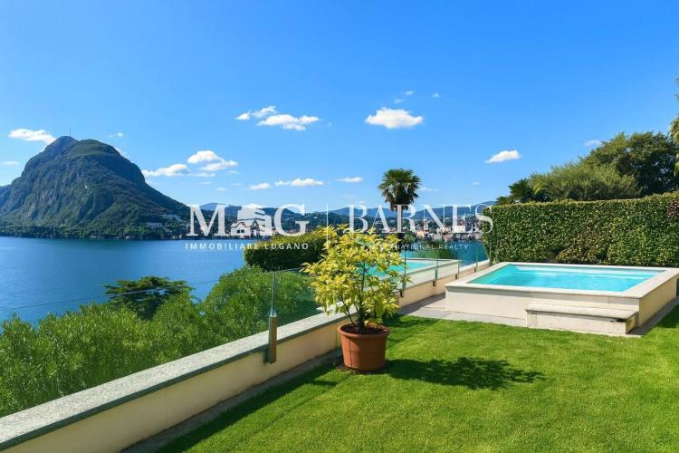 Lugano, Castagnola : Appartement avec vue sur le lac, avec piscine et jardin
