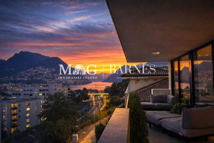 Lugano, Paradiso : appartement semi-penthouse moderne de 4,5 pièces avec terrasse donnant sur le lac