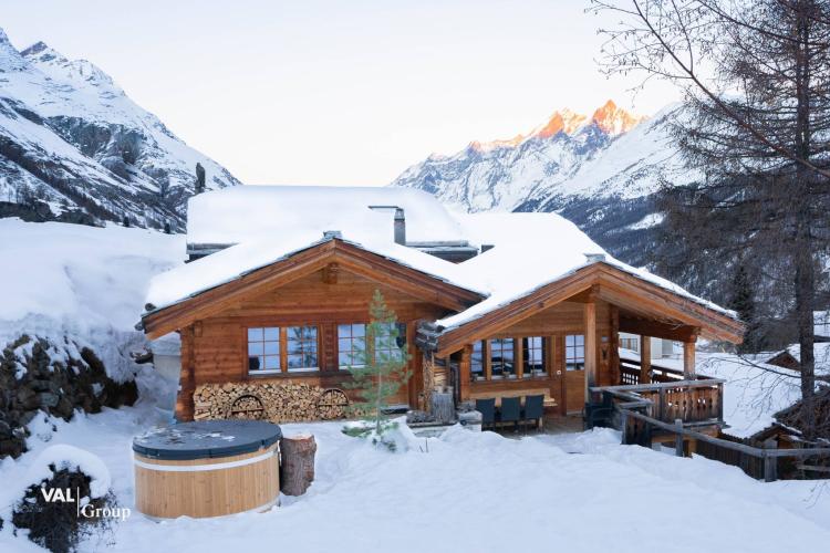 Chalet unique sur le Furi