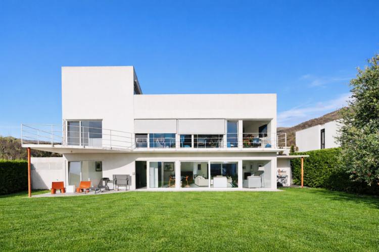 Lugano, Dino : Villa moderne avec jardin, terrasses et vue dégagée