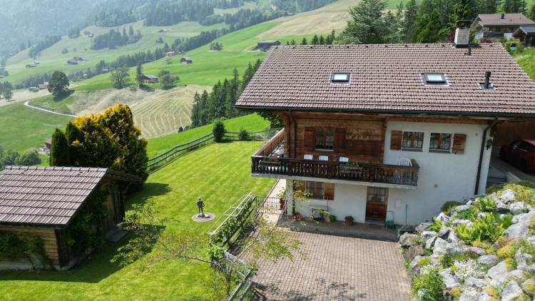 Magnifique chalet avec vue imprenable
