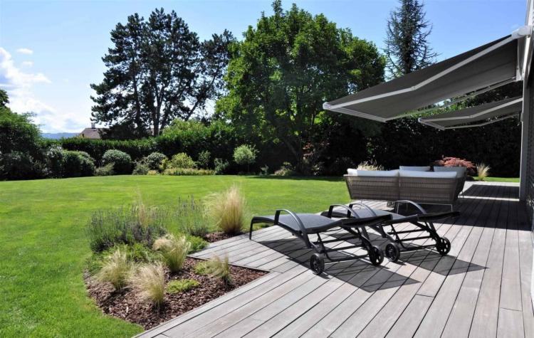 En exclusivité : Villa individuelle contemporaine avec terrasse et jardin clôturé