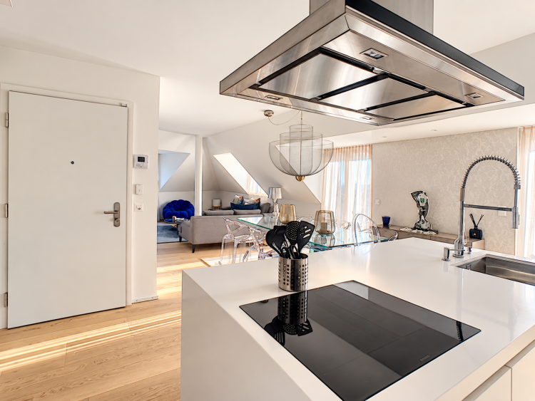 Très bel appartement en attique à deux pas du centre