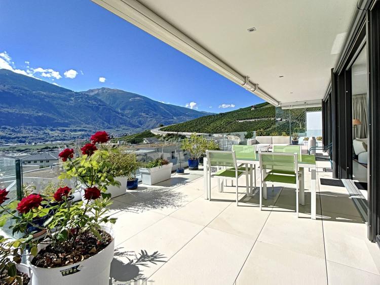 Splendide attique 4.5 pièces en terrasse