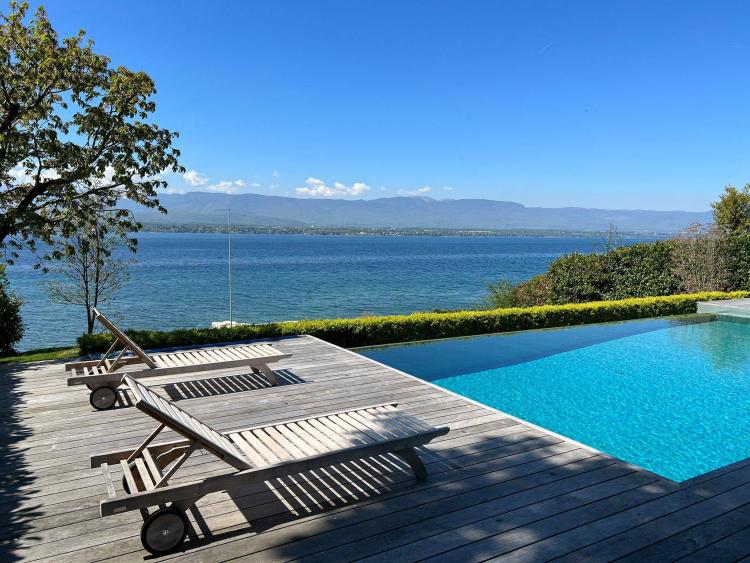 Exclusivité ! Propriété pieds dans l’eau