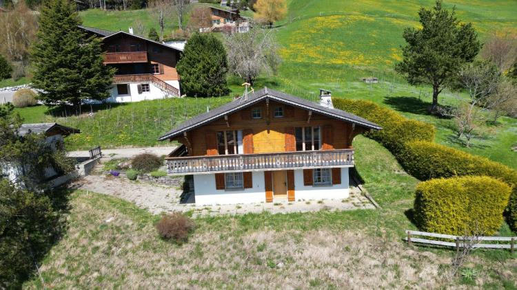 Château-d'OEx - Chalet à rénover avec permis de construire
