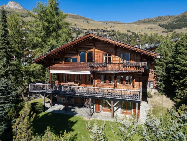 MAGNIFIQUE CHALET AUX ESSERTS – 6 CHAMBRES