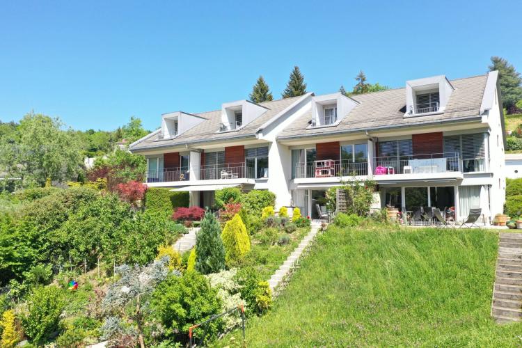 Villa contigue de plus de 200 m² dans un quartier familial