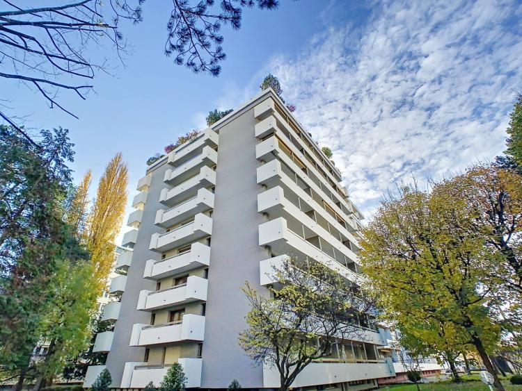 Spacieux 4 pièces traversant dans résidence de standing