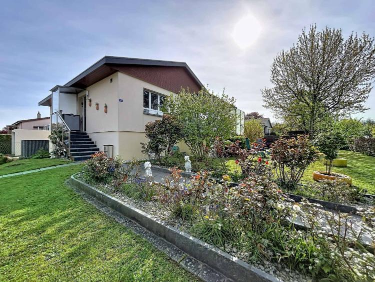 Belle villa de 5.5 pièces avec jardin et espaces généreux 