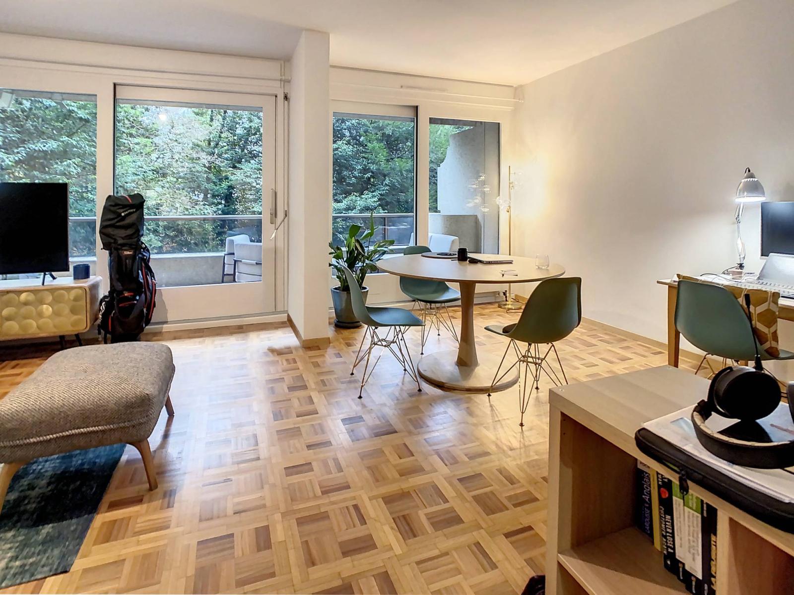 POUR INVESTISSEURS : Agréable 2 pièces