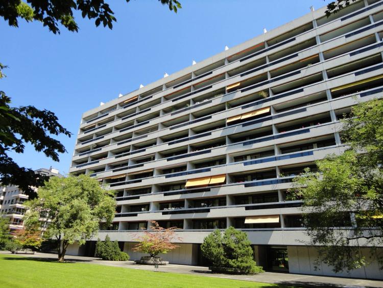 Attique en duplex avec vue imprenable sur la ville et les Alpes