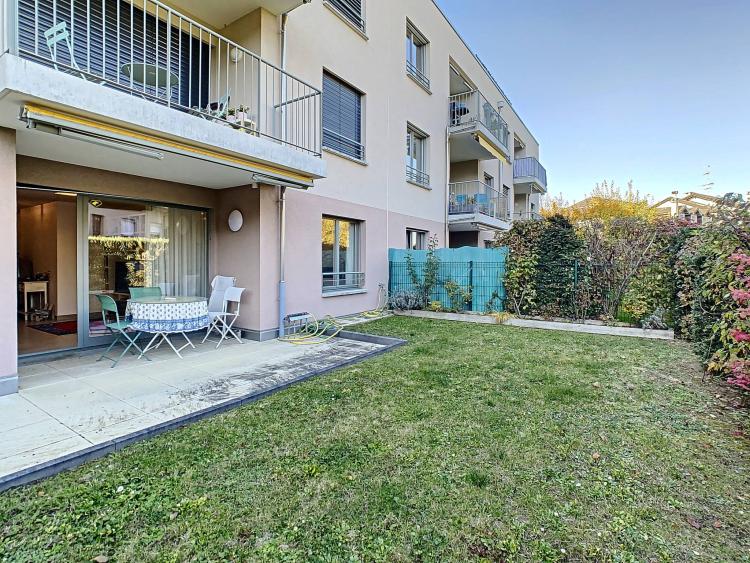 En exclusivité ! Charmant 4 pièces avec jardin au coeur du village