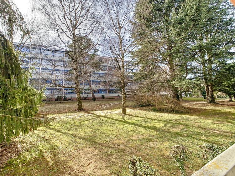 EN EXCLUSIVITE - Appartement de 5 pièces à rénover