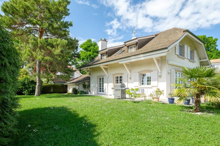 Elégante villa individuelle au calme