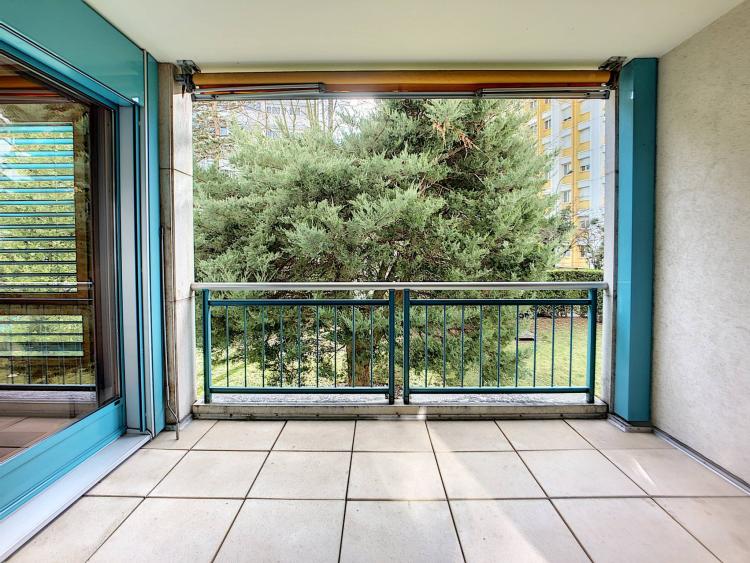 EN EXCLUSIVITE-Bel appartement de 5 pièces au 1er étage