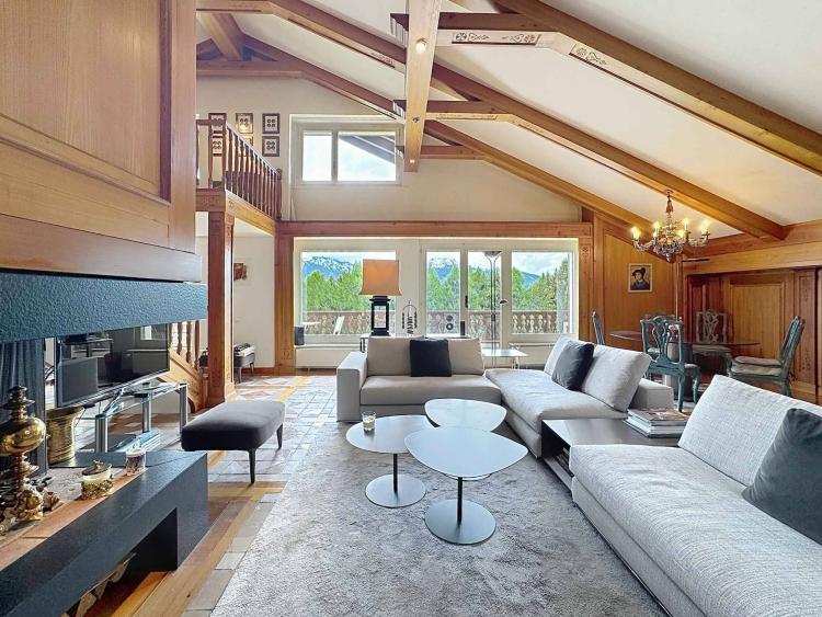 OFF MARKET - Triplex de 470 m² avec 7 chambres
