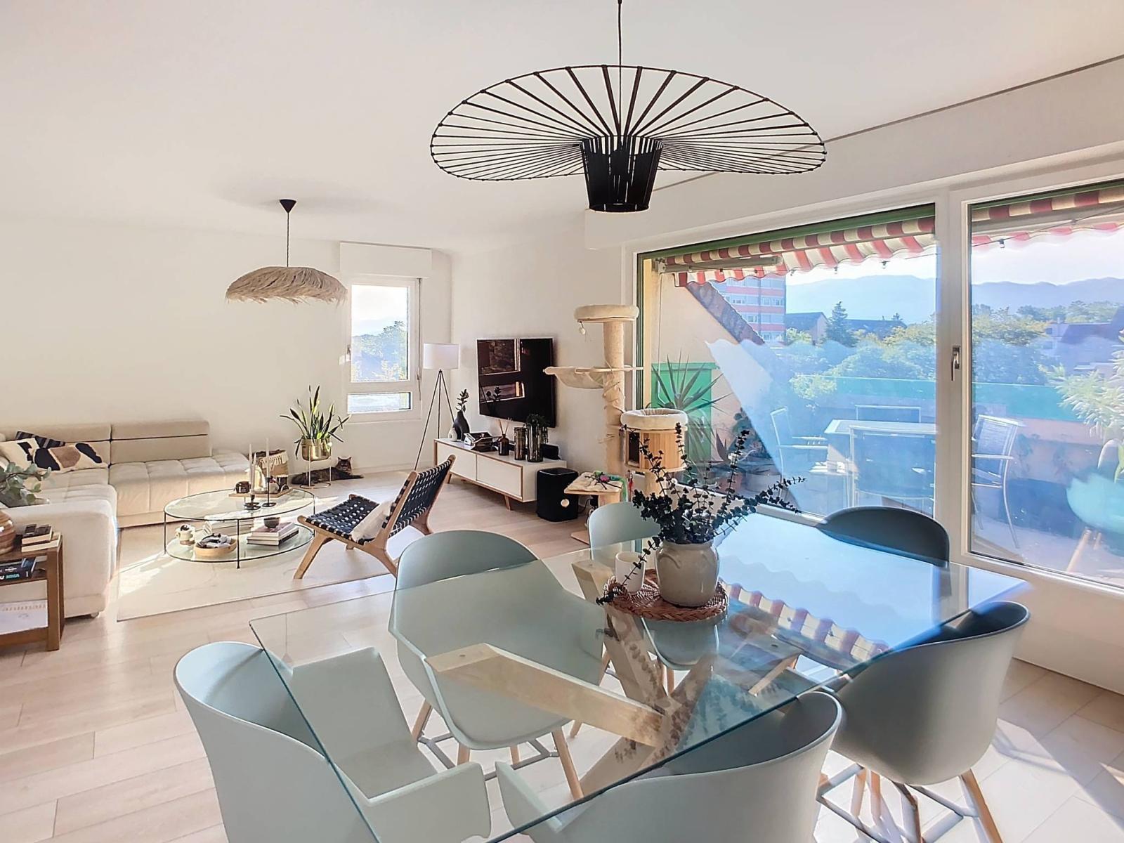 Appartement au dernier étage avec vue dégagée