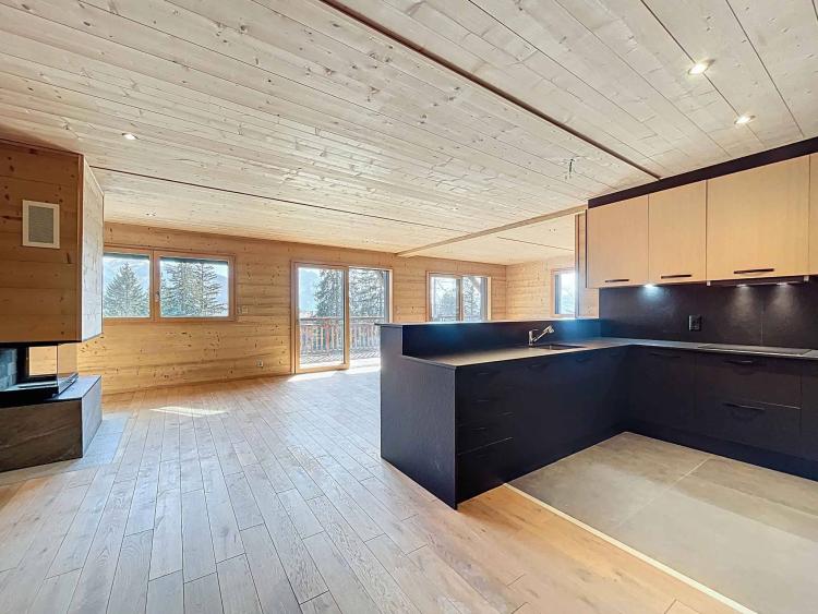 Luxuriöses Apartment mit Blick auf die Berge, nur einen Steinwurf von den Pisten entfernt.