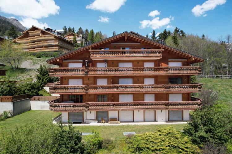 Magnifique appartement de 4.5 pièces avec jardin et belle vue