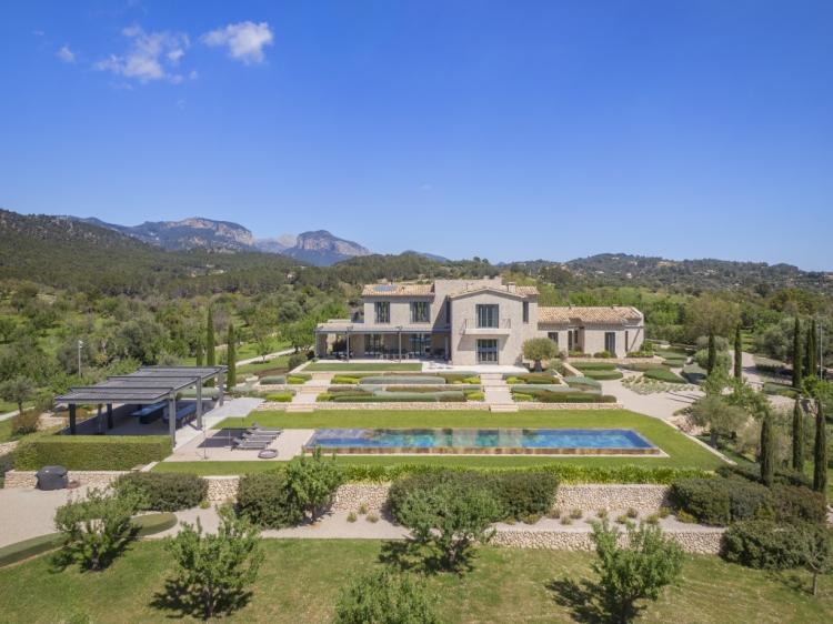 Ca'n Milano – Luxury Estate with Sea and Mountain Views in Santa Maria