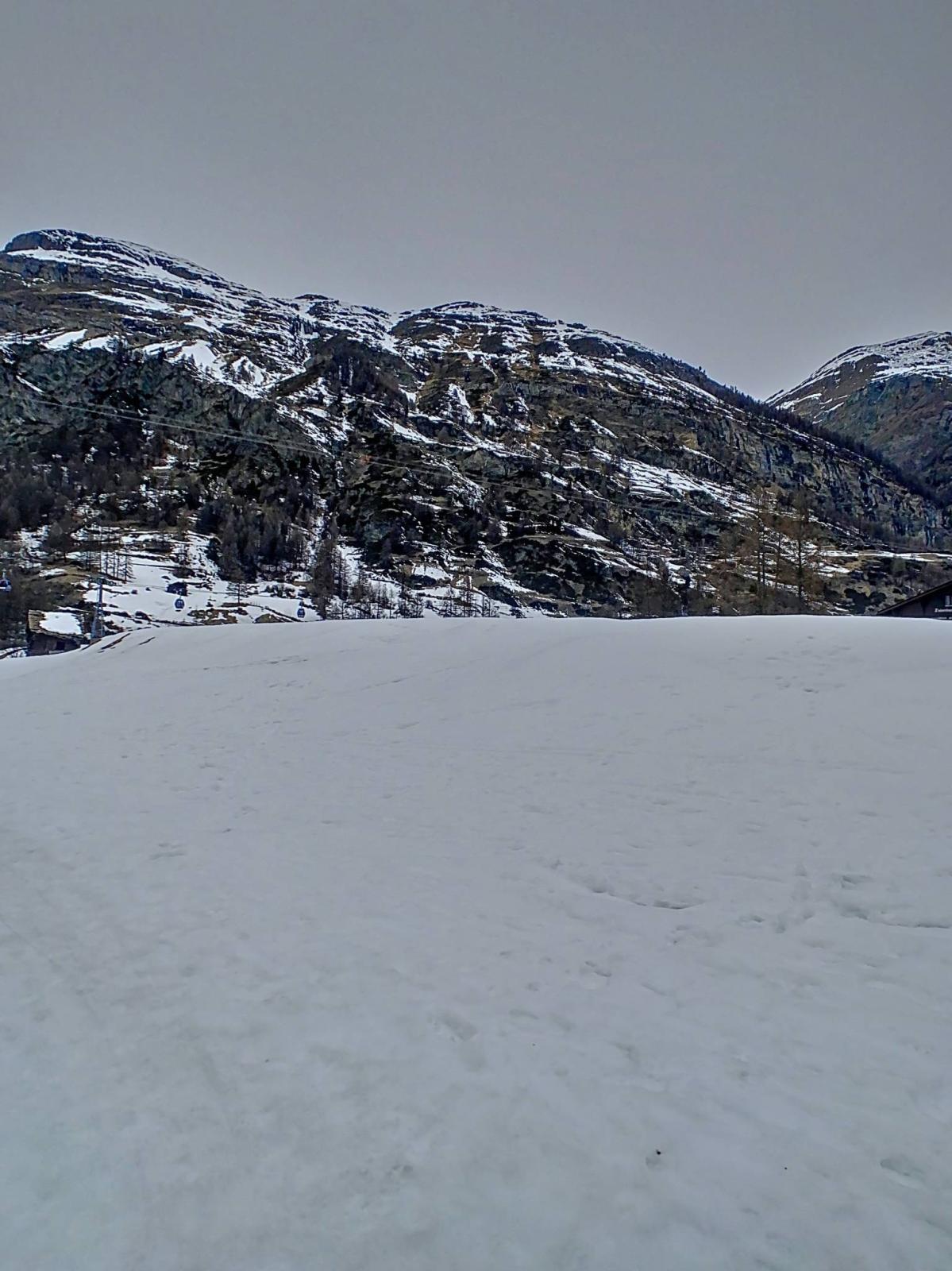 Terrain Winkelmatten avec vue magnifique sur le Cervin