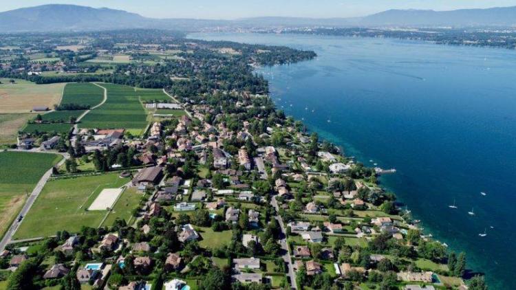 Belle parcelle constructible à proximité du lac
