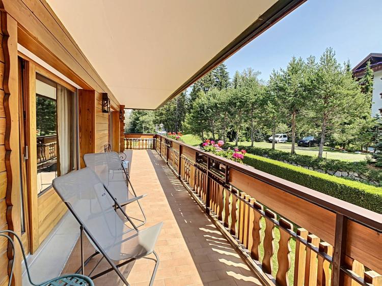 Unique, appartement traversant avec jardin à deux pas du centre