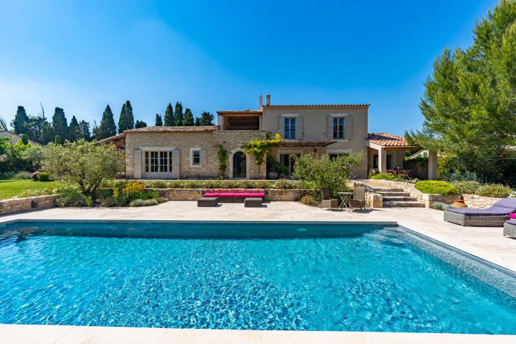 SAINT-RÉMY-DE-PROVENCE - MAISON DE CHARME - VUE ALPILLES