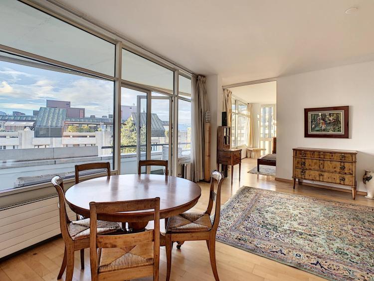 Lumineux 4 pièces en attique