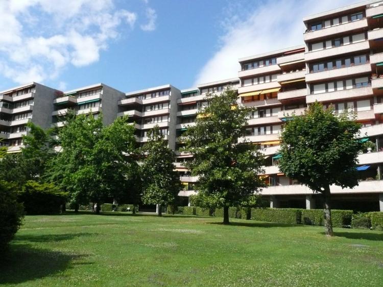 Vaste 4 pièces dans une résidence privée avec piscine - Vente en SIAL