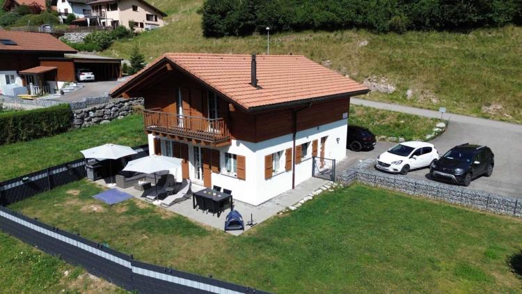 Maison individuelle de 4.5 pièces avec exposition sud et vue sur les montagnes