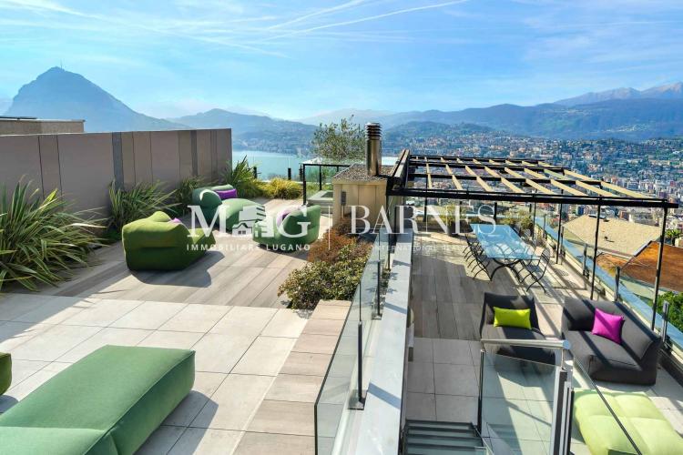Lugano, Aldesago : Penthouse avec terrasse vue sur le lac, 5,5 chambres