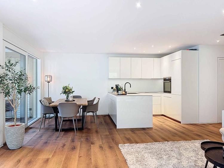 Helle 4,5 Zimmerwohnung