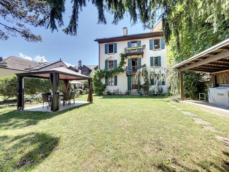 Appartement de charme de 5,5 pièces, situé au coeur de Clarens