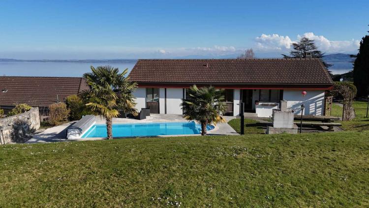 Villa individuelle avec Piscine et Vue sur le Lac