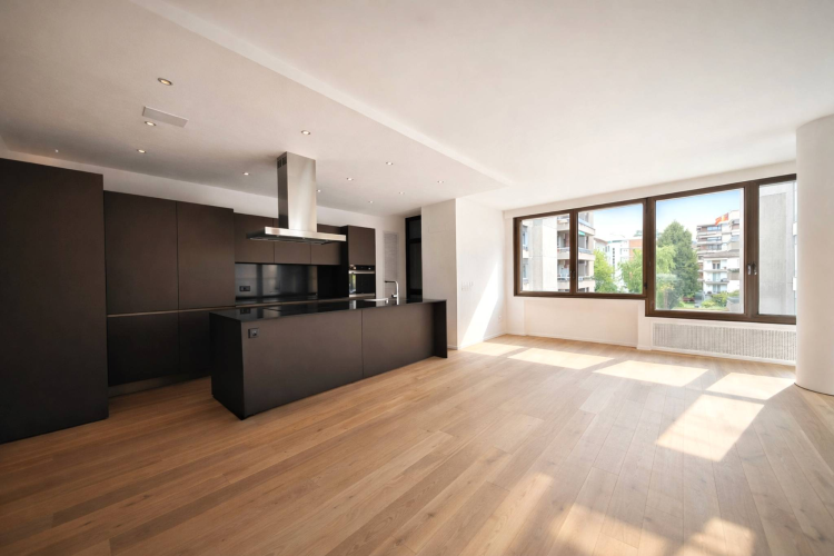 Lugano, Cassarate : Appartement de 3,5 pièces dans un quartier plat et bien desservi