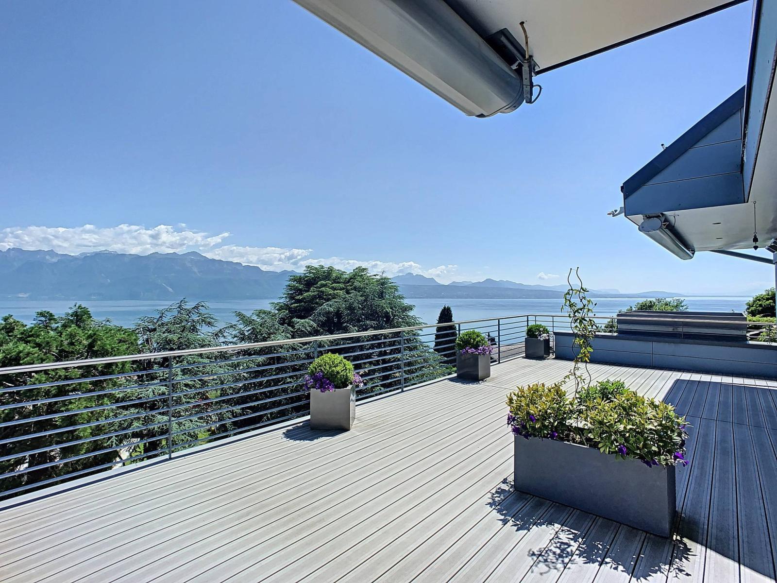 Villa contemporaine avec vue imprenable