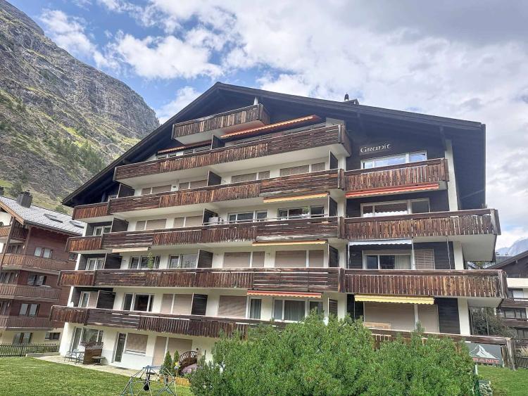 2,5-Zimmer-Wohnung, exklusiver Zweitwohnsitz mit freiem Blick auf das Matterhorn 